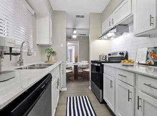 Lexington Apartment Homes, Dallas, TX 75248