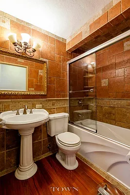 Rented by Town Residential | media 26