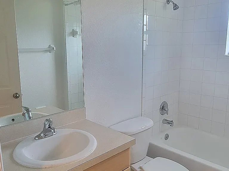 4446 Putnam Ave — Photo 21