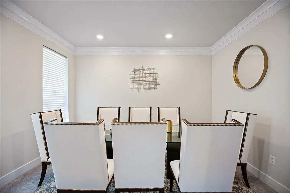 4 bed, 3626 sqft, $3,700 — Photo 4