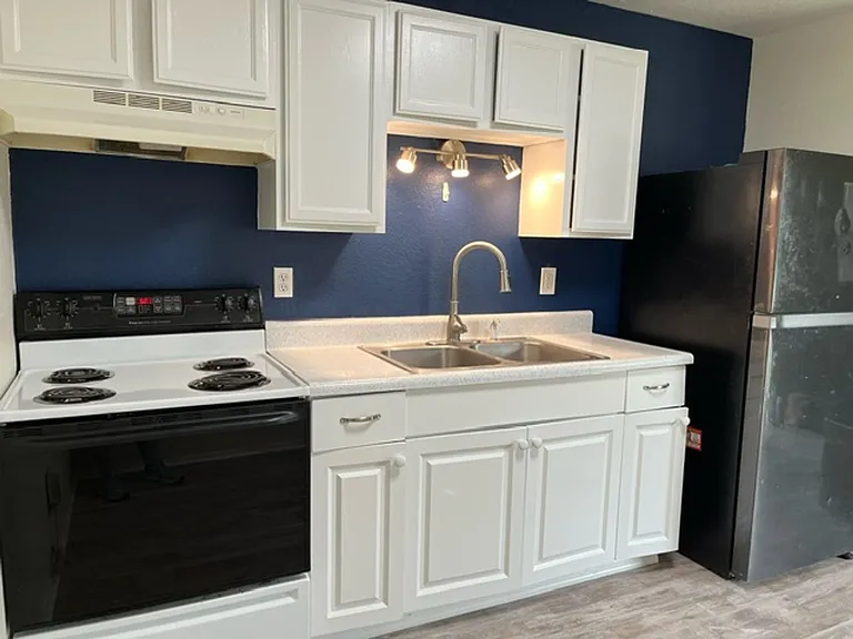 1020 Hagle Park Rd — Photo 1