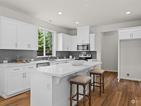 3rd image of 7025 Quinn Ct SE