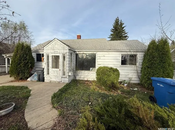 1712 103rd STREET, North Battleford, SK S9A 1L9