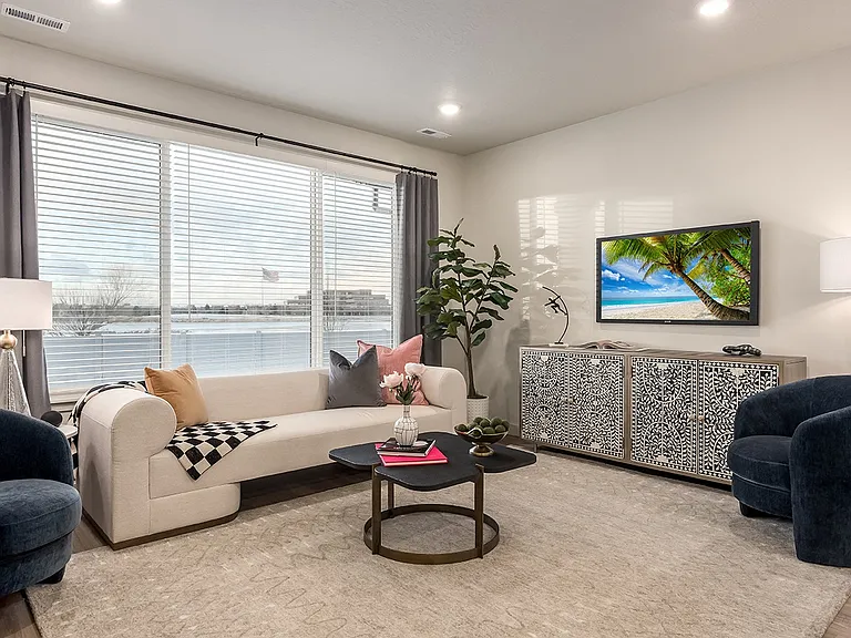 H2O Townhomes — Photo 7