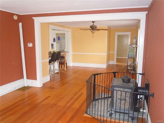 2nd image of 38 South St