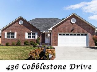 436 Cobblestone Dr, Hopewell, VA 23860