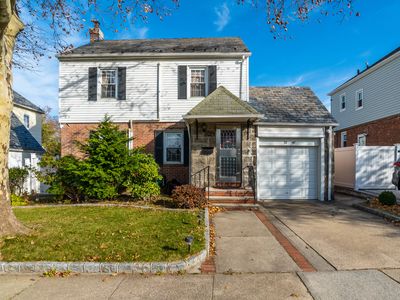 5347 215th St, Bayside Hills, NY, 11364