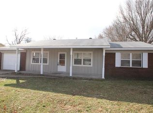 1614 W Magnolia St, Rogers, AR 72758