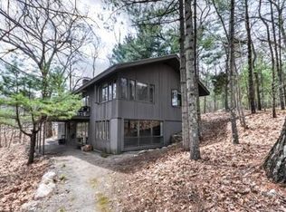 140 Pine St, Dover, MA 02030