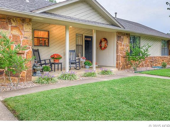 2nd image of 1026 N Miller Dr
