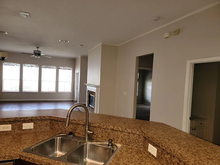 6319 Endelstow Ln — Photo 14