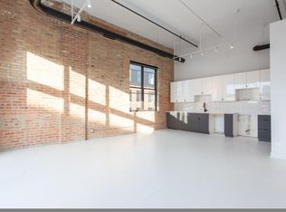 213 N Racine Ave #301N, Chicago, IL 60607