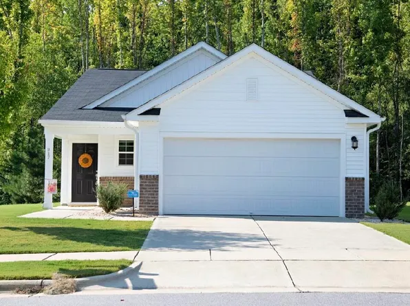 917 Bellewood Gardens Dr, Angier, NC 27501