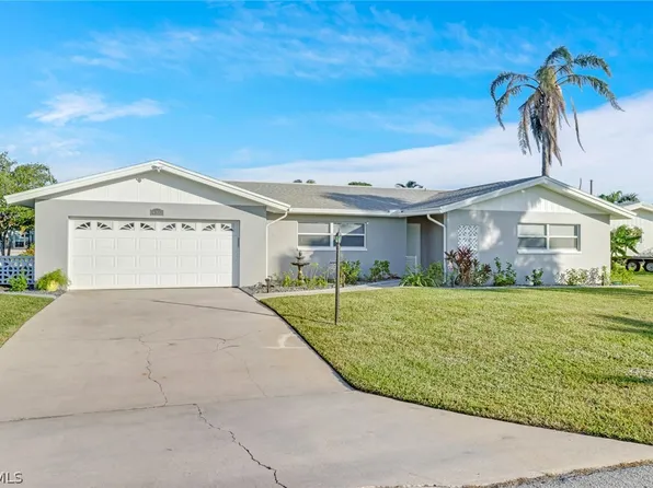 4312 S Bay Cir, North Fort Myers, FL 33903