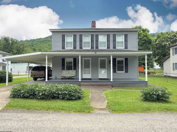 60 Sidetrack Rd, Flemington, WV 26347