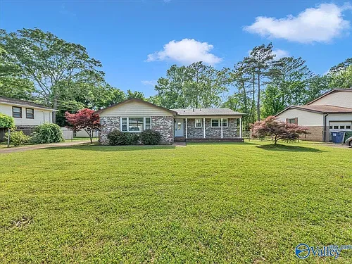 11316 Maplecrest Dr SE Photo 1