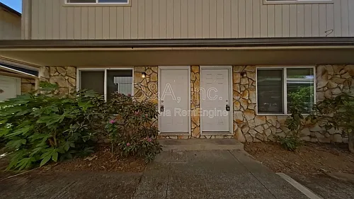 108 NE Conifer Blvd #3 Photo 1 108 NE Conifer Blvd #3 Photo 1