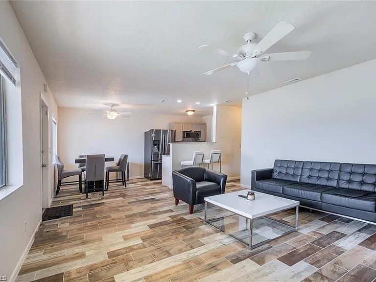 4625 Bayshore Dr #D16 — Photo 7
