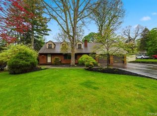 13 Tree Top Lane, Poughkeepsie, NY 12603