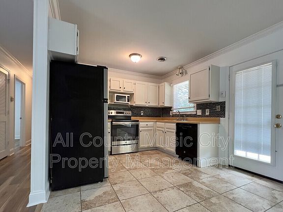 5th image of 205 Crestlawn Pl