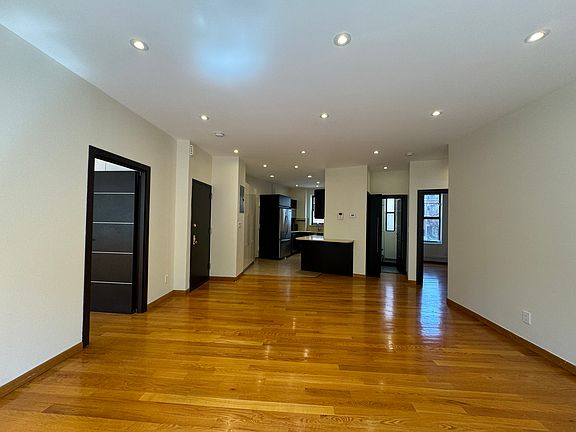 5th image of 2750 Broadway #3S