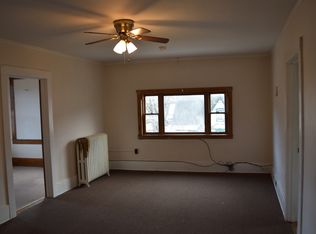 29 Woodruff St APT 3, Saranac Lake, NY 12983