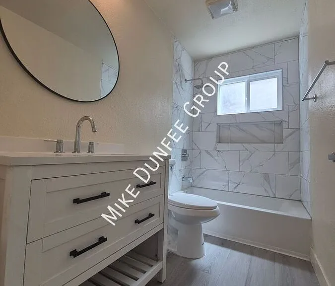 232 E 21st St #1 — Photo 16