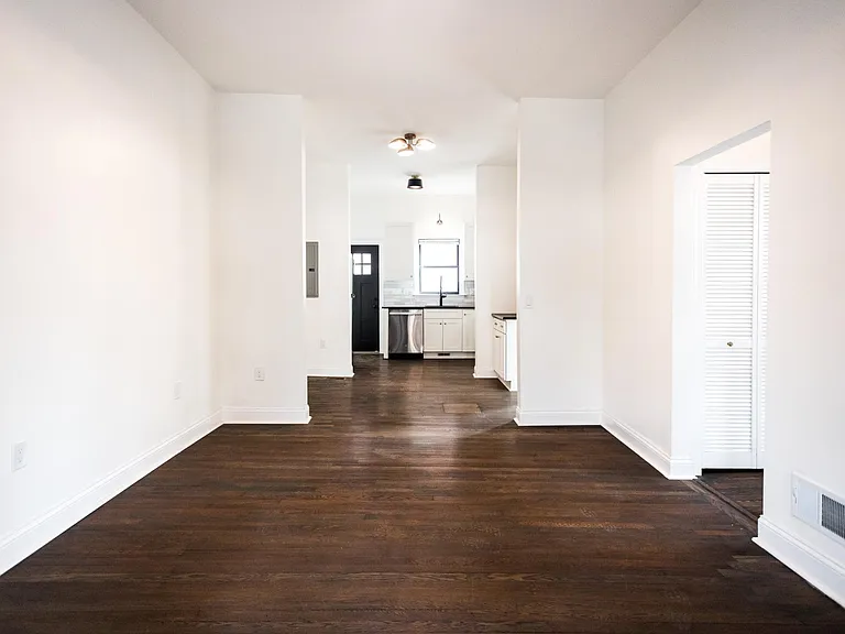 1431 Brooklyn St #1 — Photo 4
