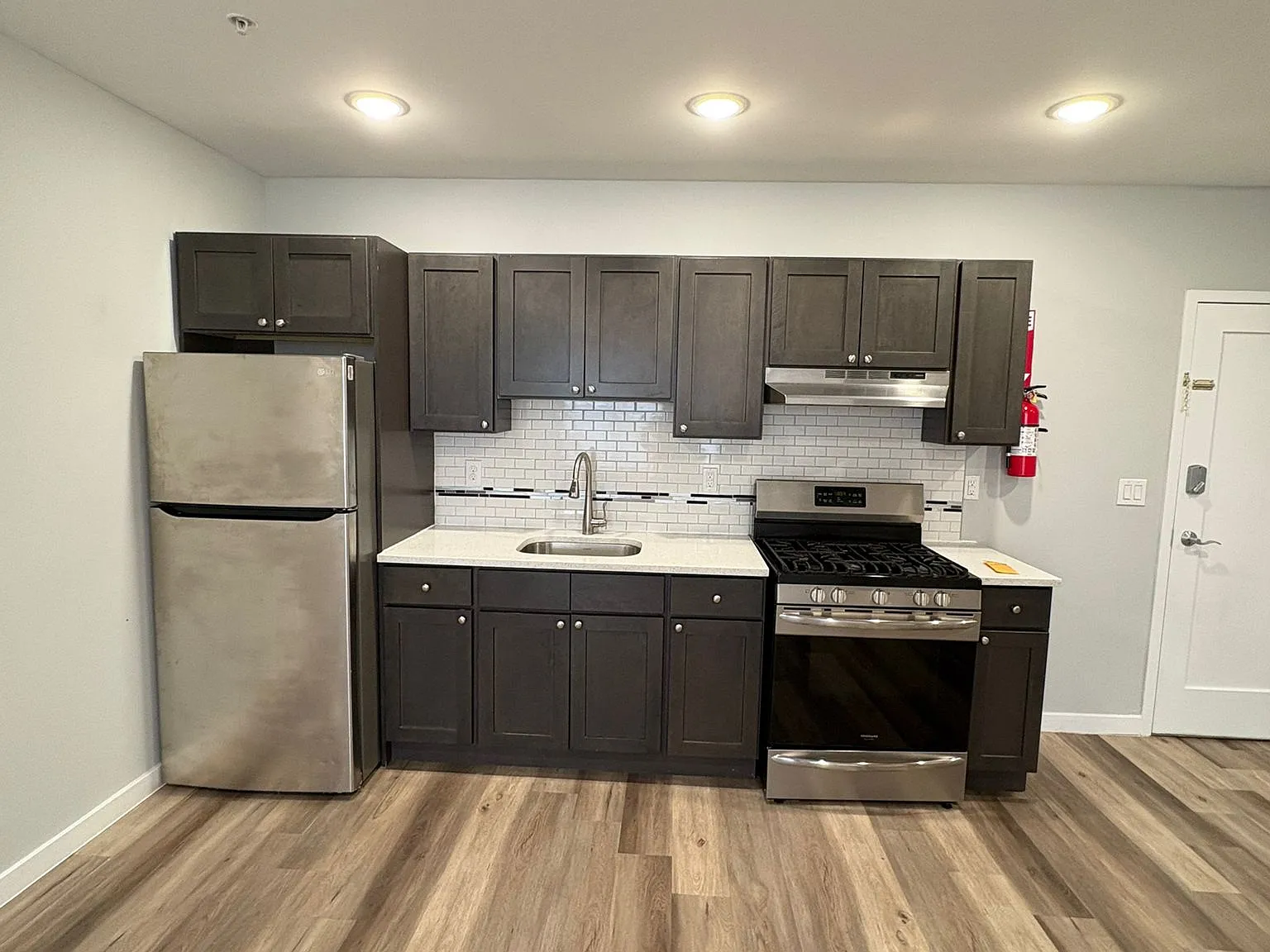 100 Carroll St — Photo 1