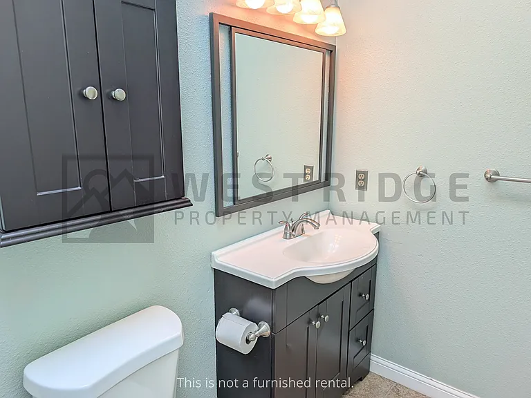 1480 Hemlock St — Photo 15