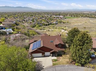 8 S Altawood Dr, Sandy, UT 84092
