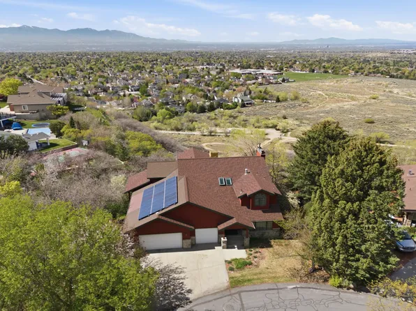 8 S Altawood Dr, Sandy, UT 84092