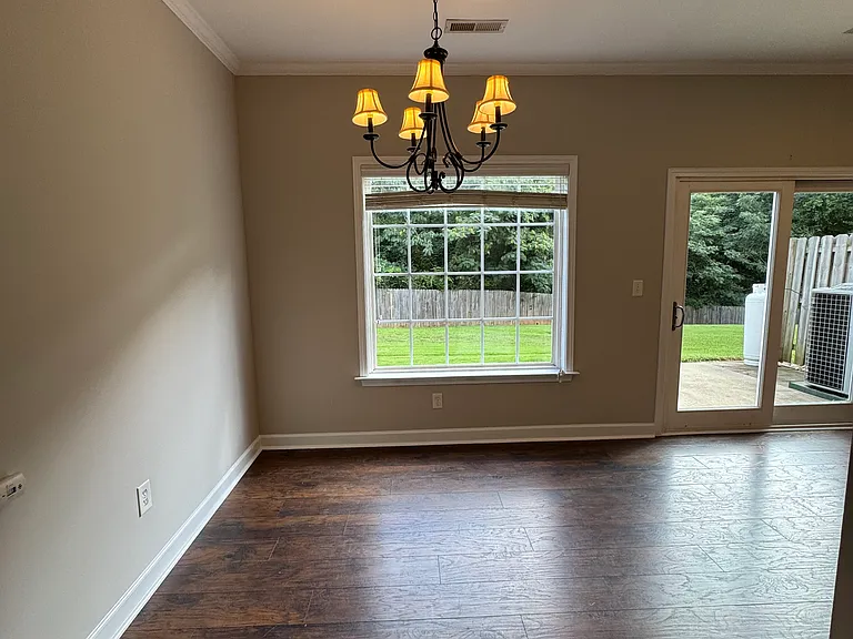 216 Biddeford Pl — Photo 13