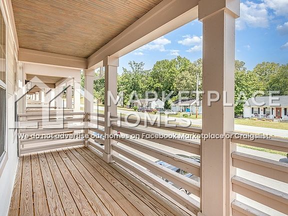 5th image of 111 Bell St