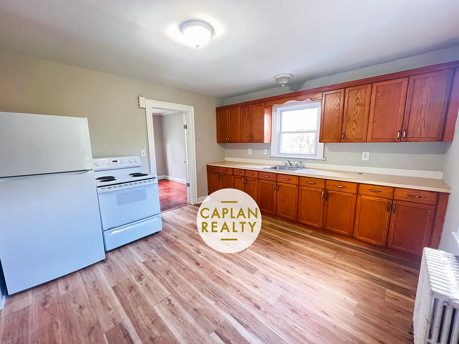 3 bed, $2,450 — Photo 2