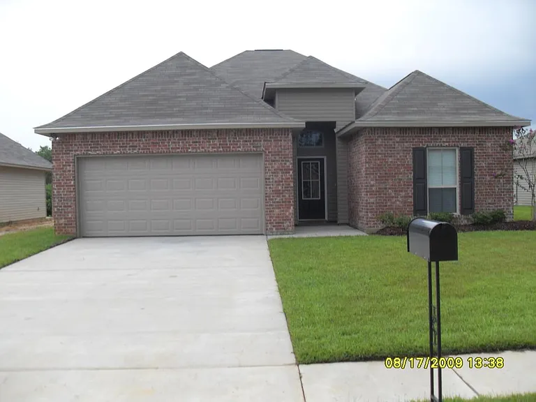 15126 Clemson Ave — Photo 1
