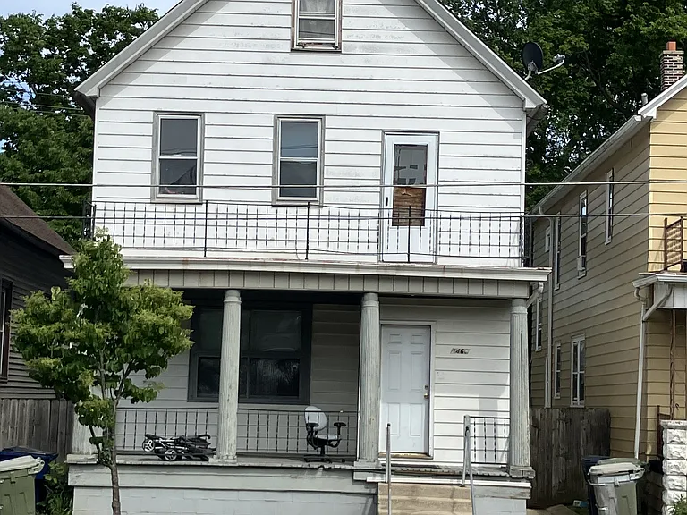 2468 S 6th St — Photo 1