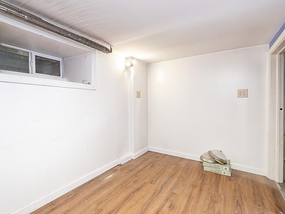 3rd image of 612 Bush Ave