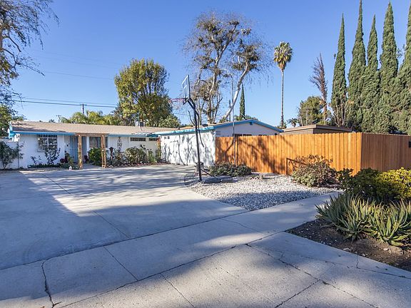 2nd image of 8215 Aura Ave