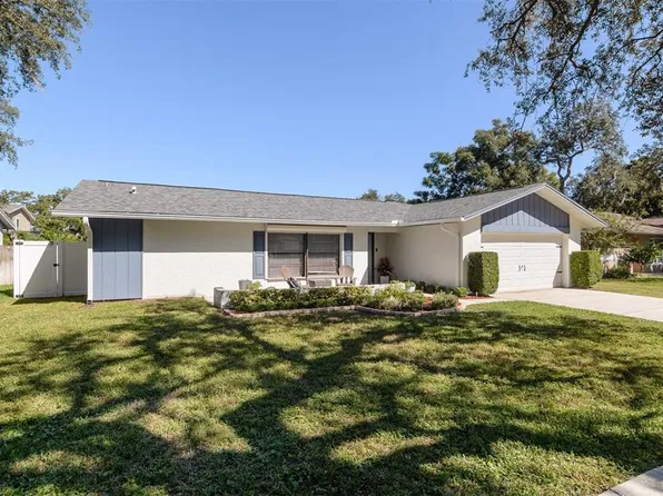 57 HARBOR OAKS CIRCLE, SAFETY HARBOR, FL 34695