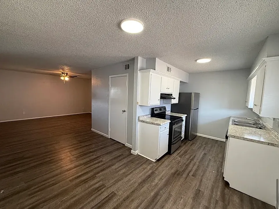 Port 50 Apartments