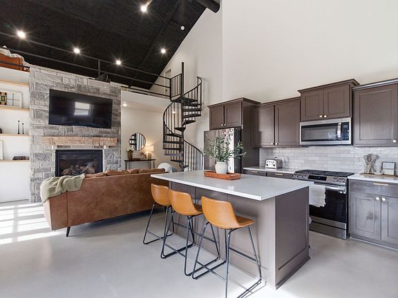 4th image of 504 Hackamore Ct