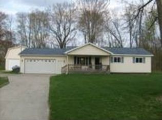 15273 Seymour Rd, Linden, MI 48451