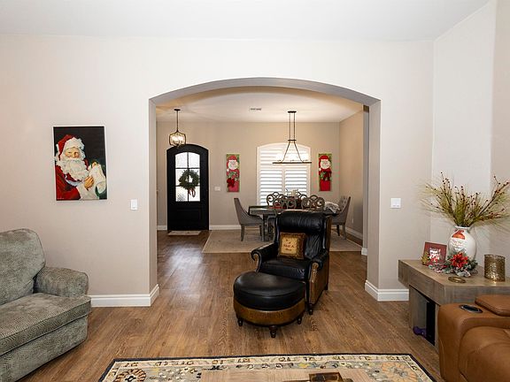 5th image of 3885 N Ridgeview Dr