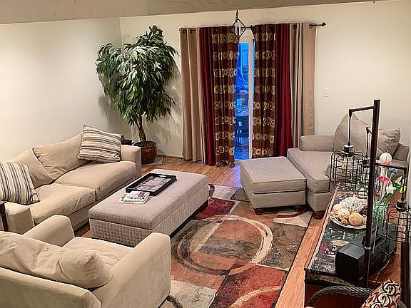 Living room with deck entran