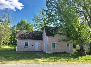 130 W Saint Louis St, Aurora, MO 65605