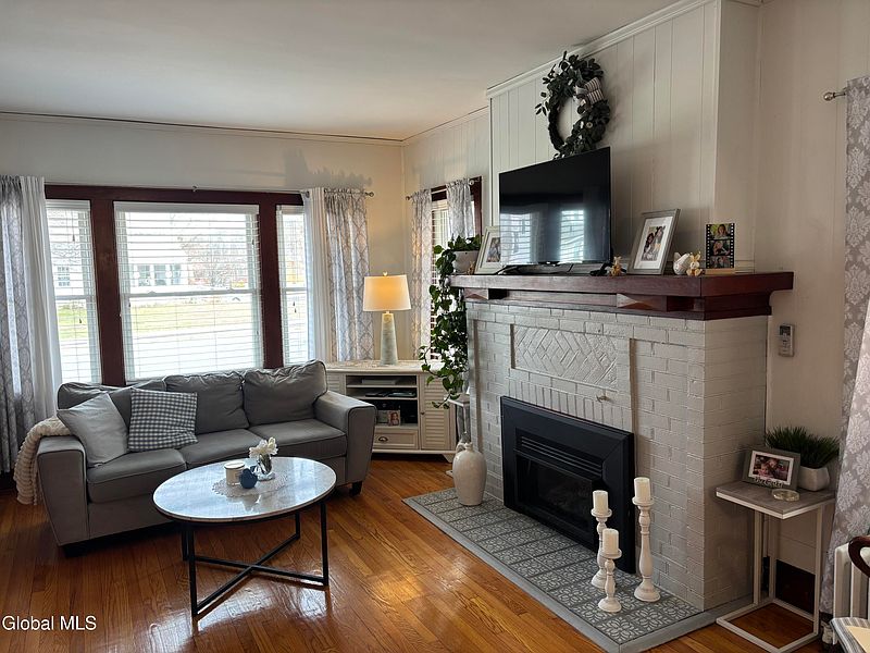 3rd image of 1604 Washington Avenue