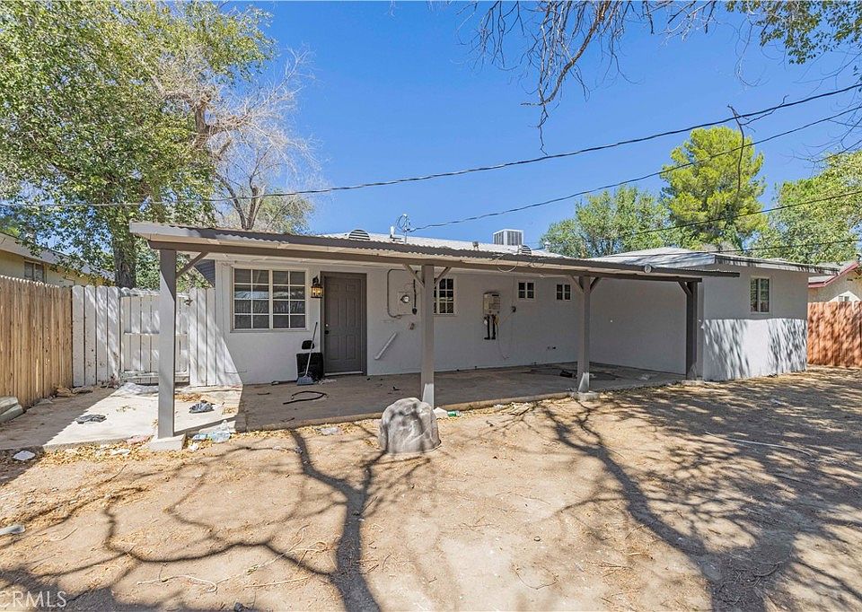 1st image of 45320 Kingtree Ave