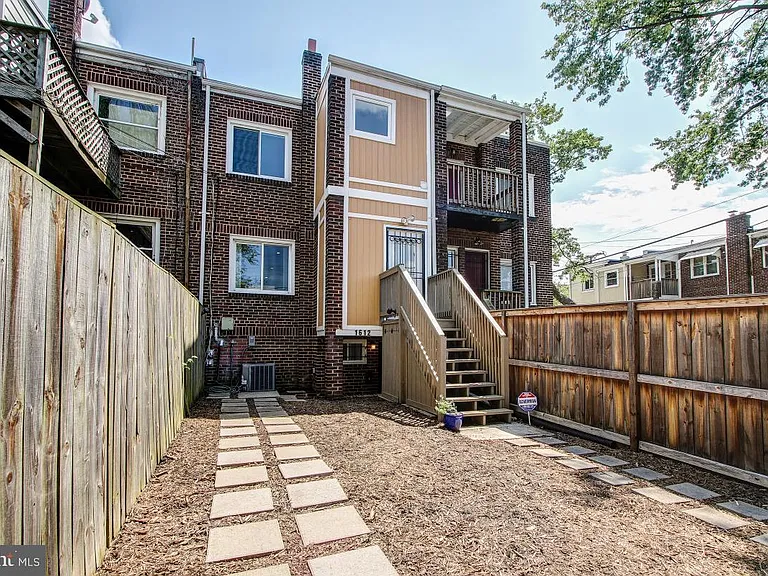 1612 Q St SE — Photo 23