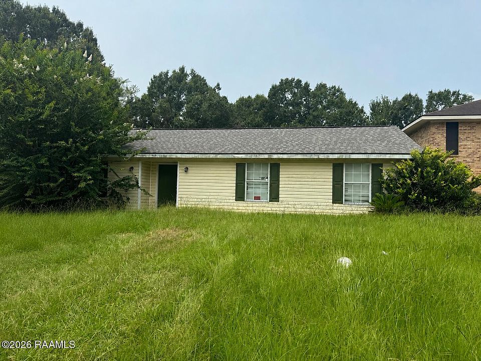1st image of 300 Cantal Dr